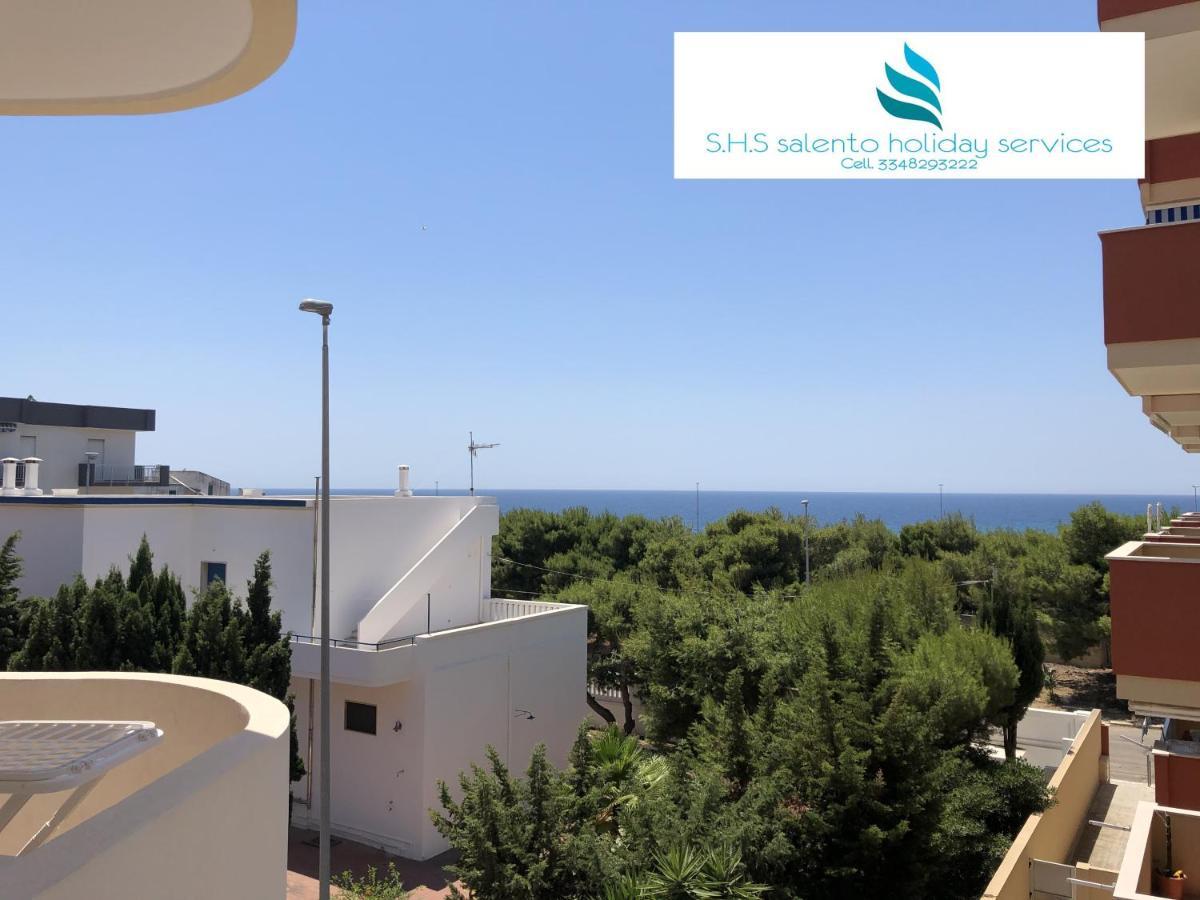 فيلا Residenza Iris Vista Mare غالّيبولي المظهر الخارجي الصورة